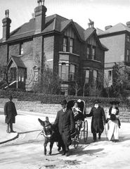 Corner-of-London-Road-and-Brittany-Road.-1906.